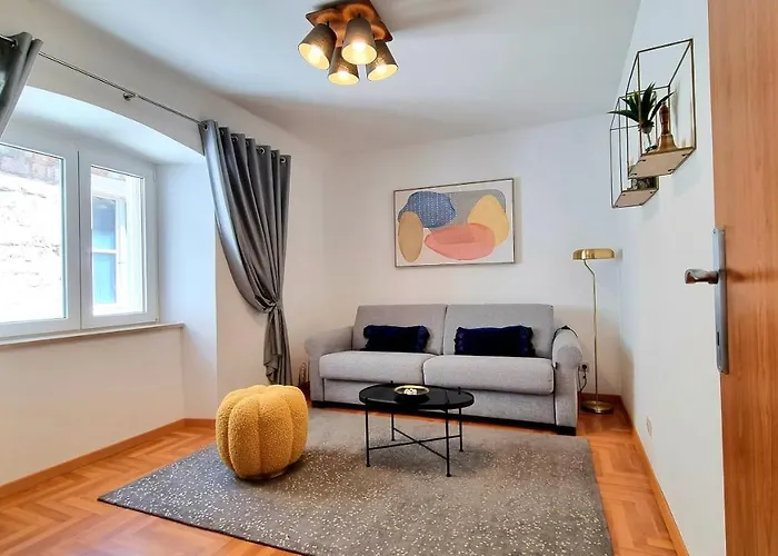Etal Luxury Apartment